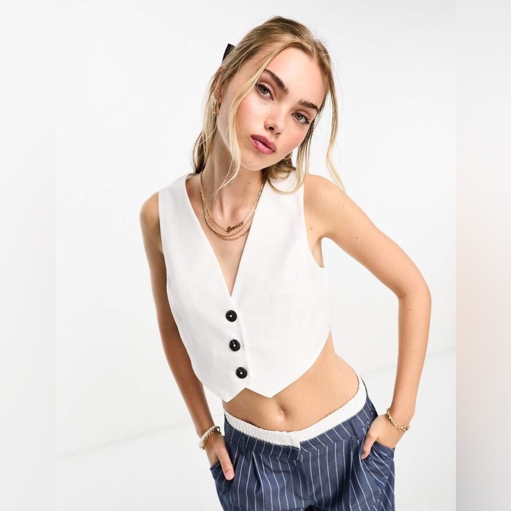 🆕 ASOS DESIGN Cropped Button Down Vest Size 12